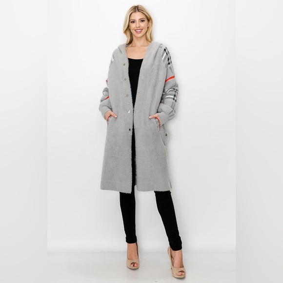 Joh Apparel: NEW, Knitted Coat, Size: M. Ask for available sizes. - Picture 4 of 6